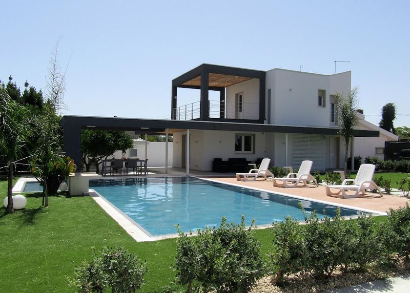 Sicily Comiso Exterior Detail