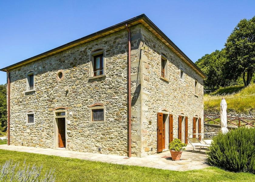 Tuscany Anghiari Exterior Detail