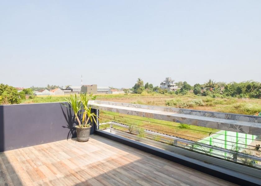  Sleman Exterior Detail