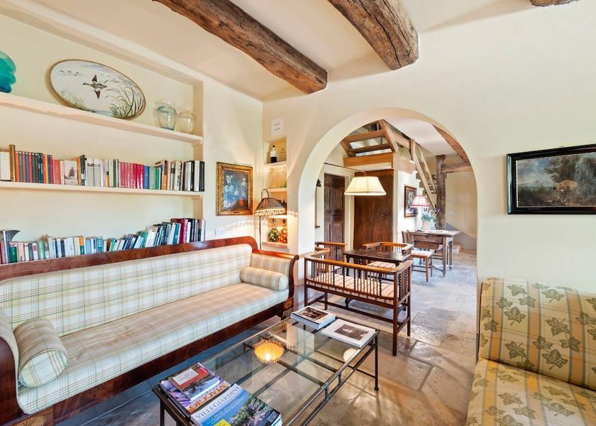 Marche Frontino Living Area