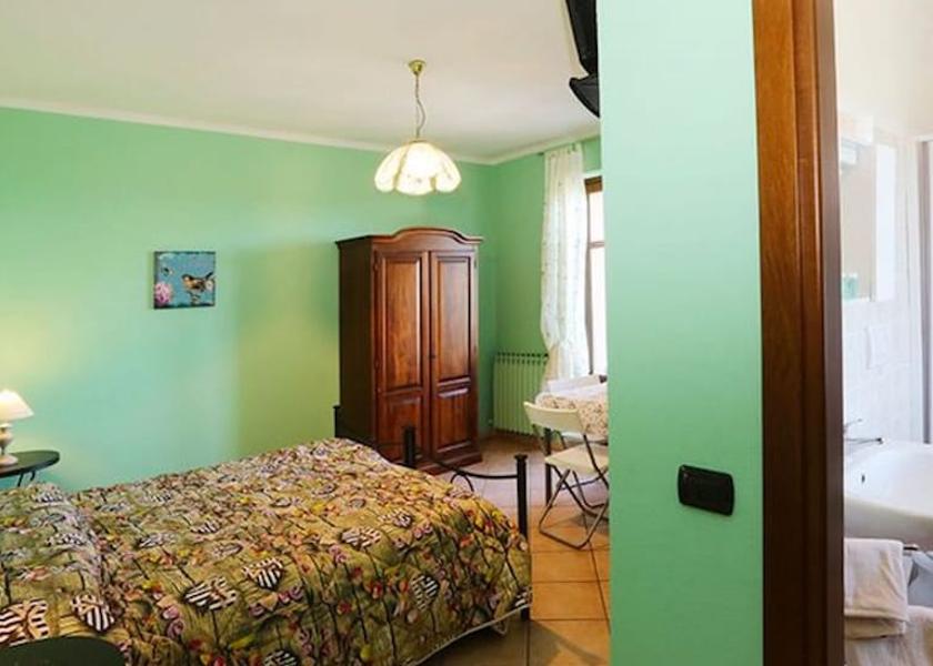 Piedmont Albaretto Della Torre Room