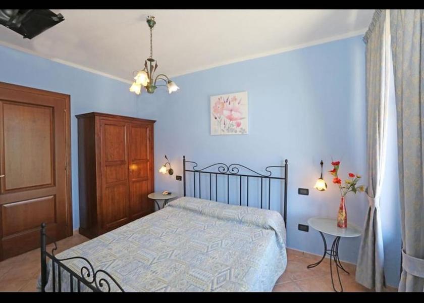 Piedmont Albaretto Della Torre Room