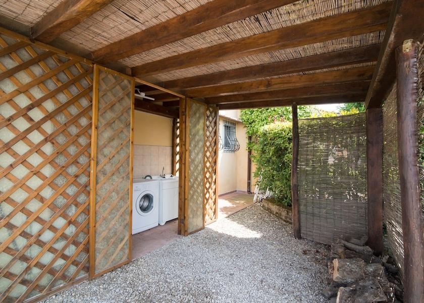 Tuscany Castelfiorentino Laundry Room