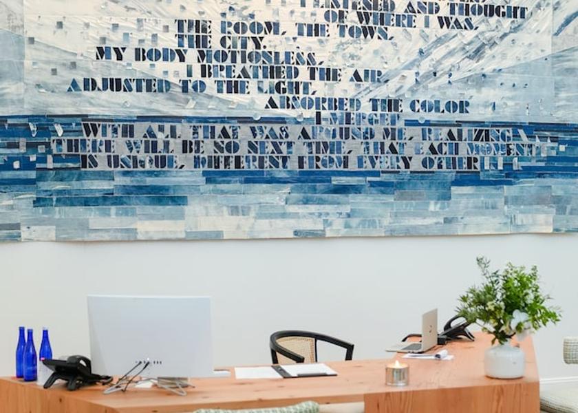 New York Hampton Bays Lobby