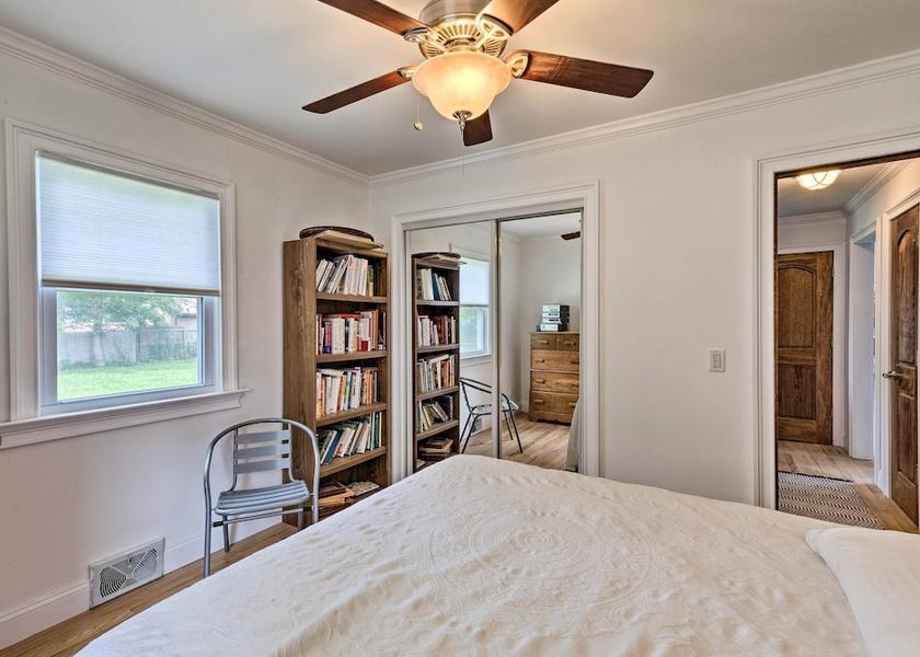 New York Hampton Bays Interior Entrance