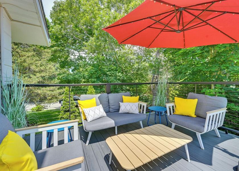 New York Hampton Bays Interior Entrance