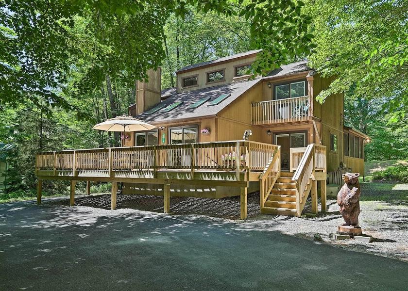 Pennsylvania Pocono Lake Interior Entrance