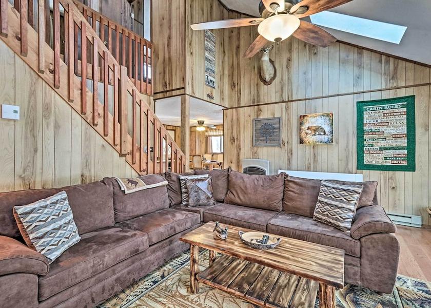 Pennsylvania Pocono Lake Interior Entrance