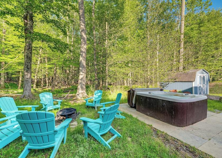 Pennsylvania Pocono Lake Interior Entrance