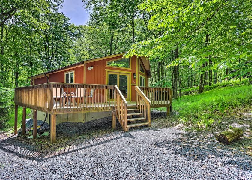 Pennsylvania Pocono Lake Interior Entrance