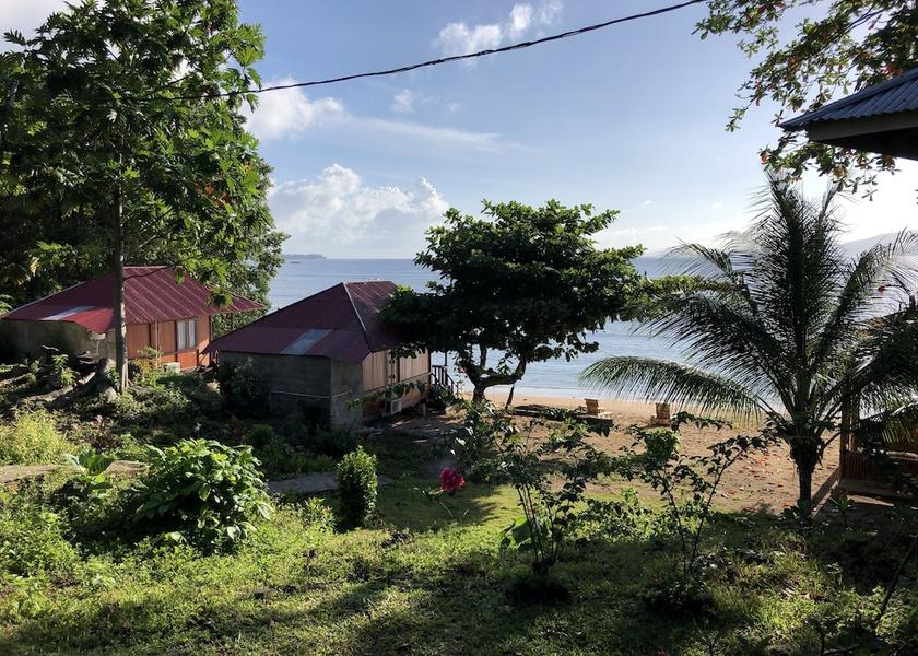  Bunaken Exterior Detail