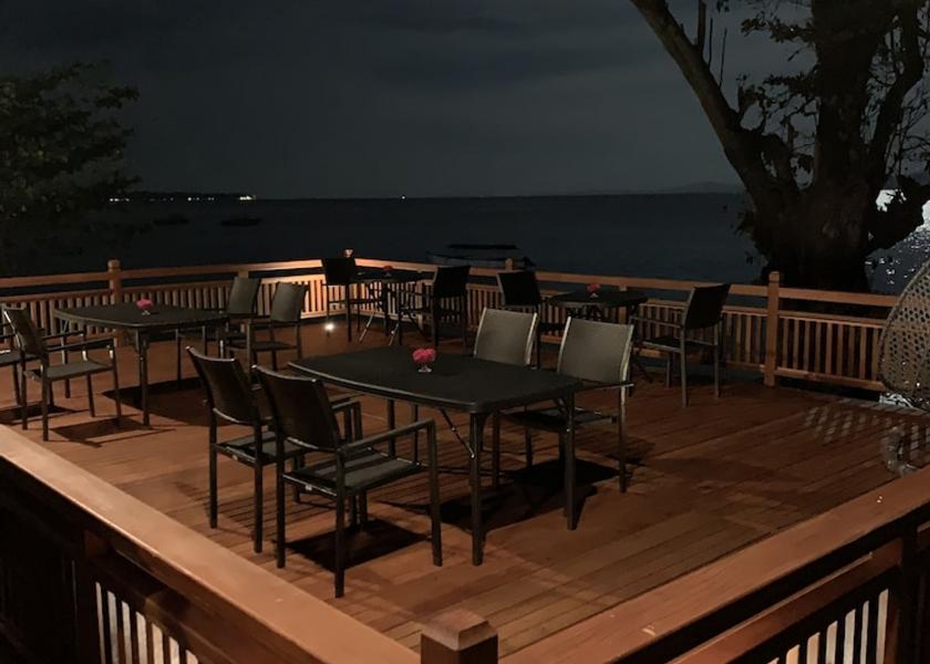  Bunaken Exterior Detail