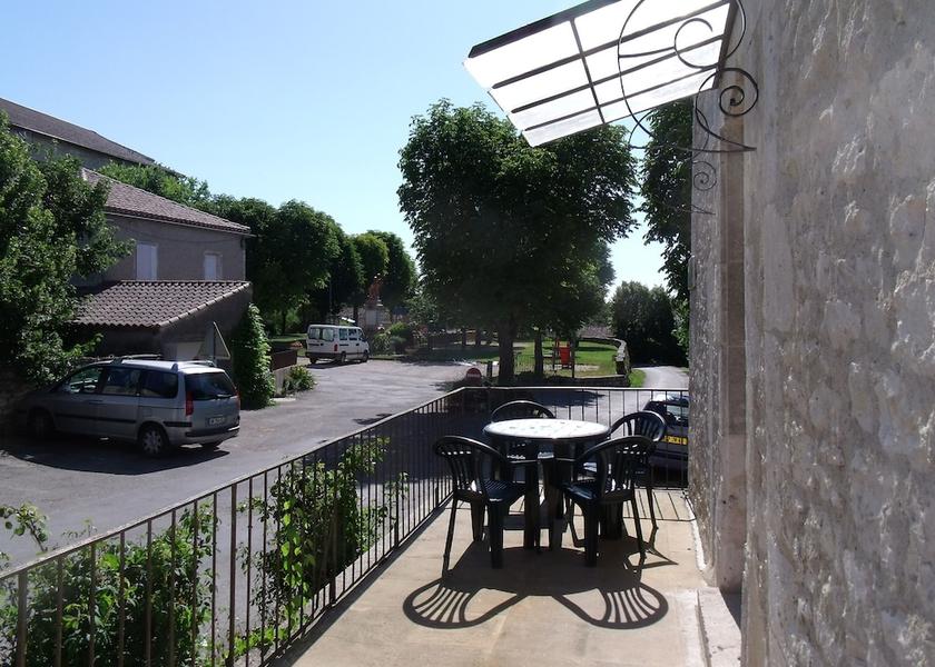 Occitanie Lalbenque Terrace