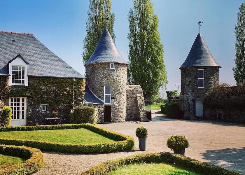 Brittany Mont-Dol Exterior Detail