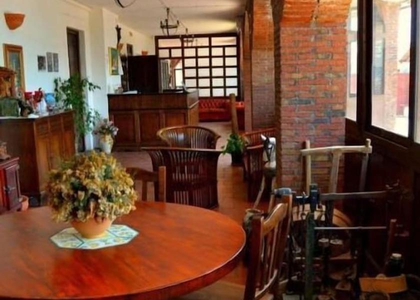 Sicily Paterno Interior Entrance