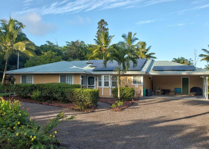 Hawaii Keaau Exterior Detail