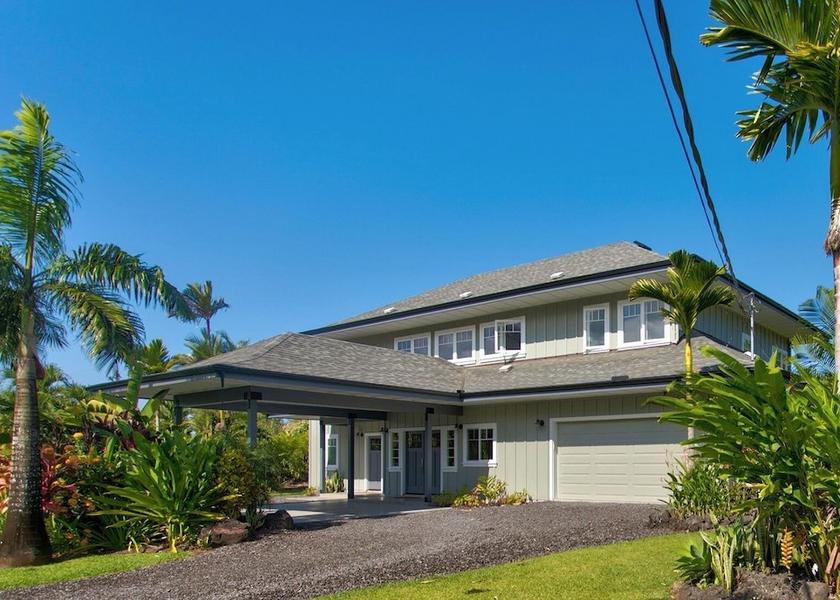 Hawaii Keaau Exterior Detail
