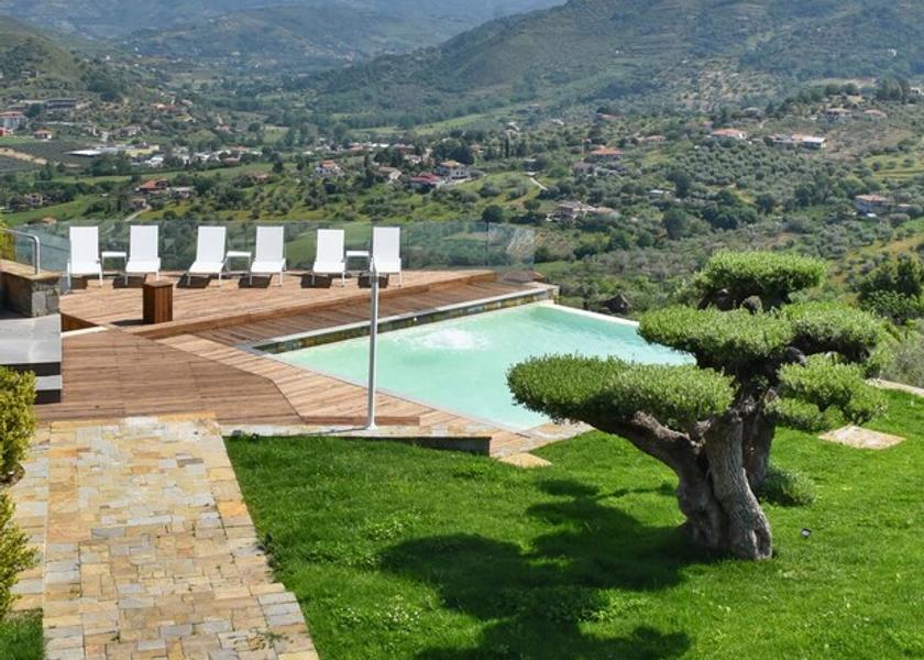 Campania Perdifumo Pool