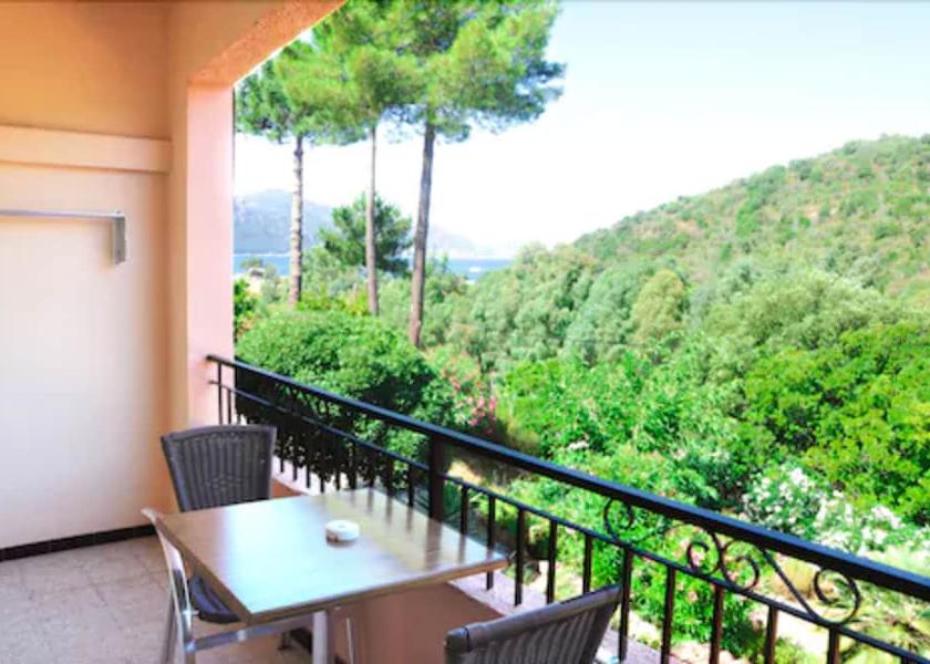 Corsica Serriera Terrace