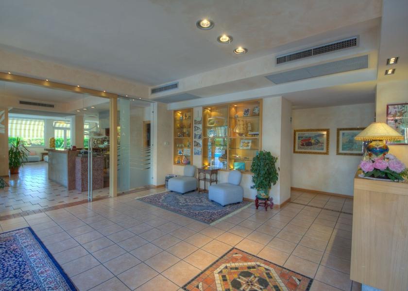 Liguria Borgio Verezzi Lobby