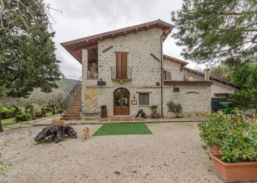 Abruzzo Manoppello Facade