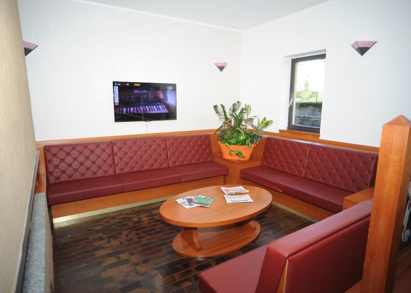 Lombardy Taino Interior Entrance