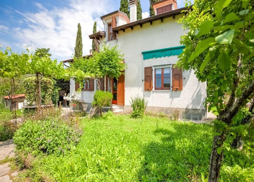 Tuscany Fivizzano Exterior Detail