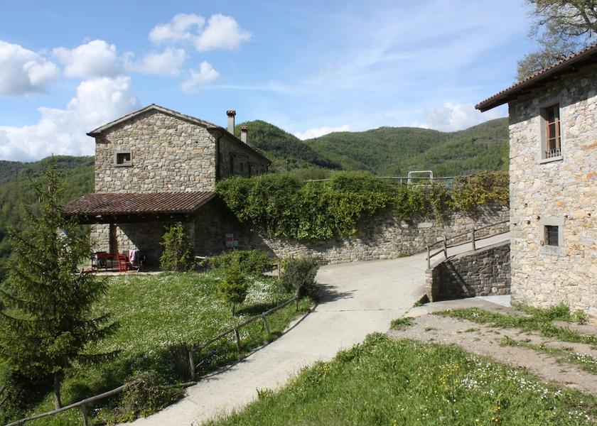 Tuscany Fivizzano Exterior Detail