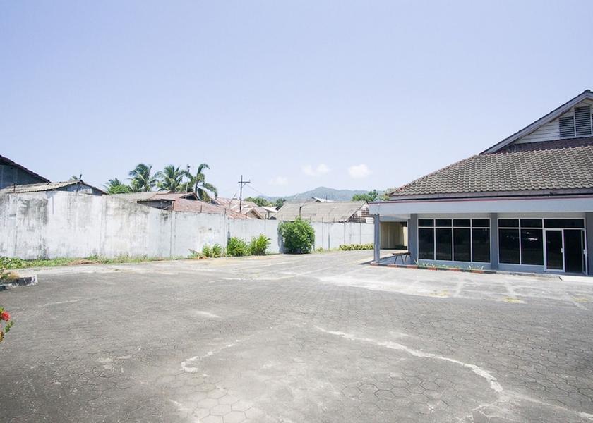  Bitung Exterior Detail