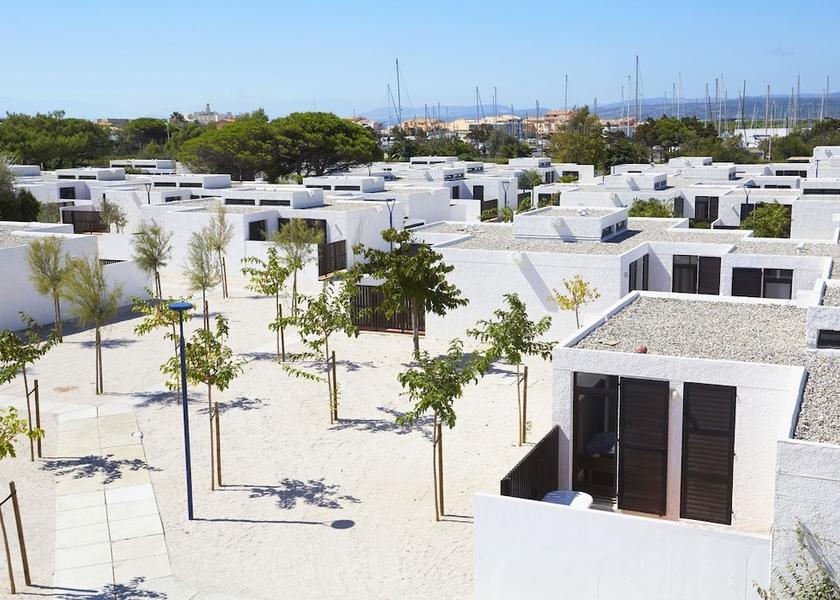 Occitanie Leucate Exterior Detail