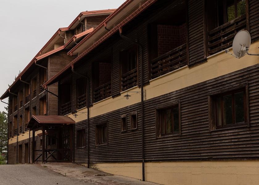 Calabria Taverna Exterior Detail