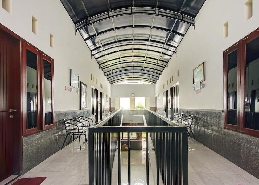 East Java Batu Lobby