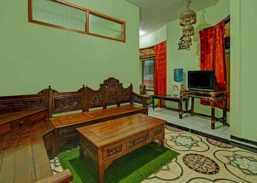 East Java Batu Reception