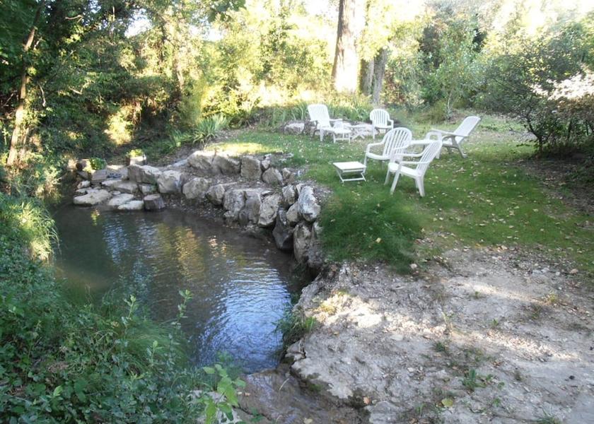Auvergne-Rhone-Alpes Marsanne Exterior Detail