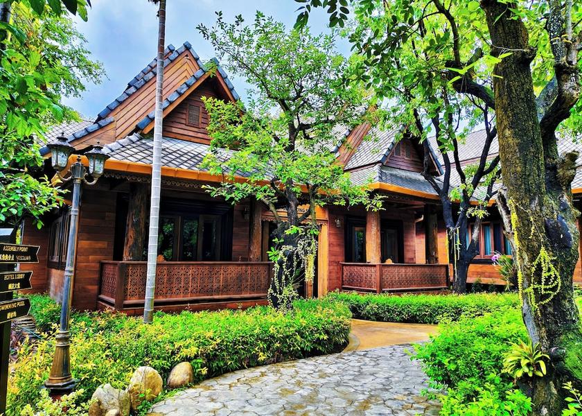 Chiang Mai Province San Kamphaeng Living Area