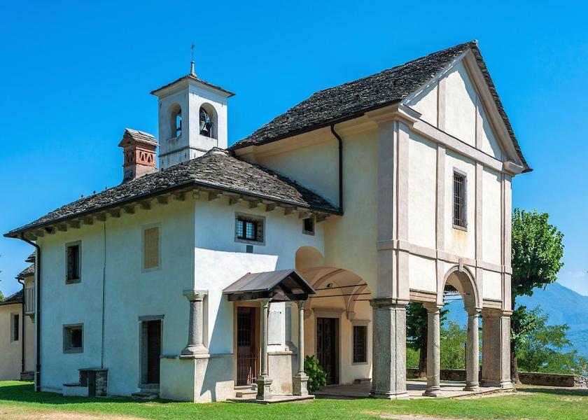 Piedmont Premeno Exterior Detail