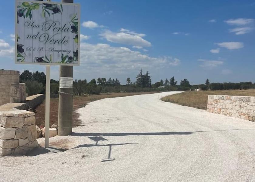 Puglia Putignano Entrance