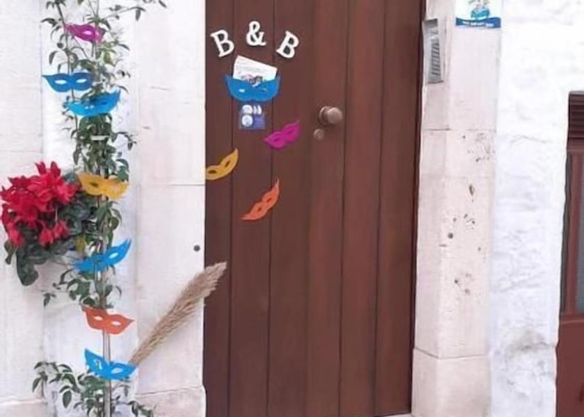 Puglia Putignano Exterior Detail