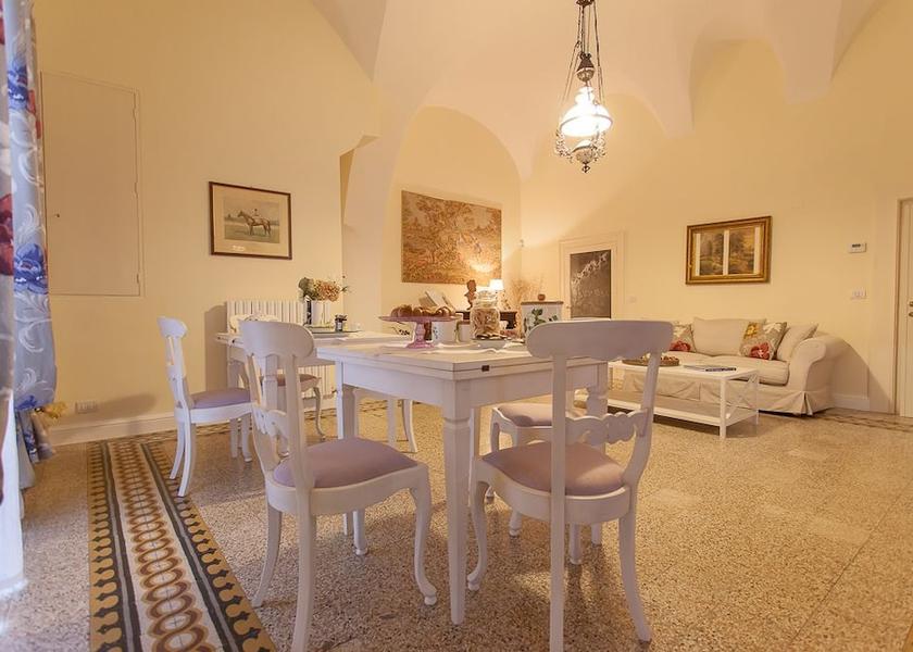 Puglia Putignano Interior Entrance