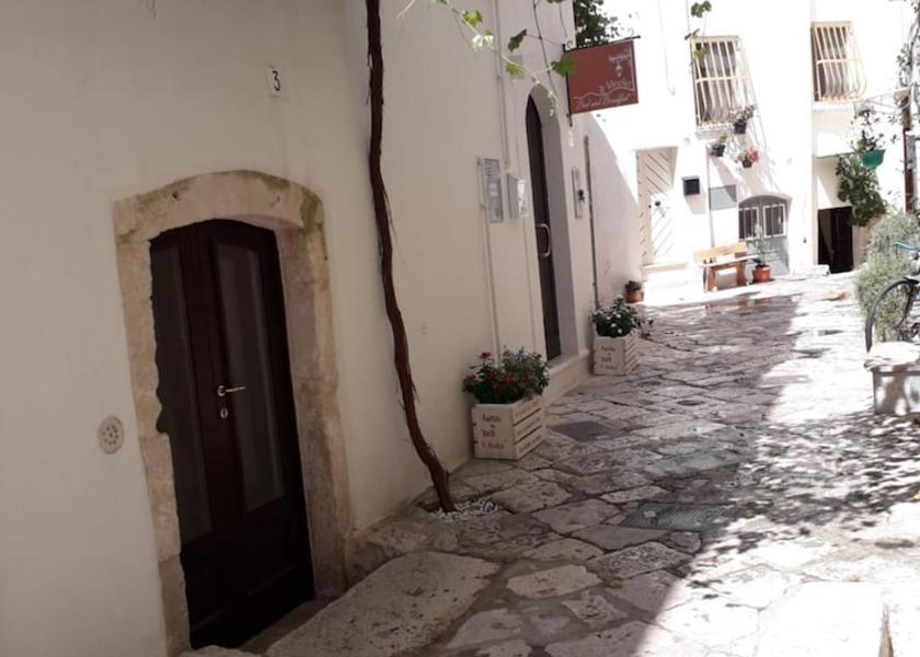 Puglia Putignano Exterior Detail