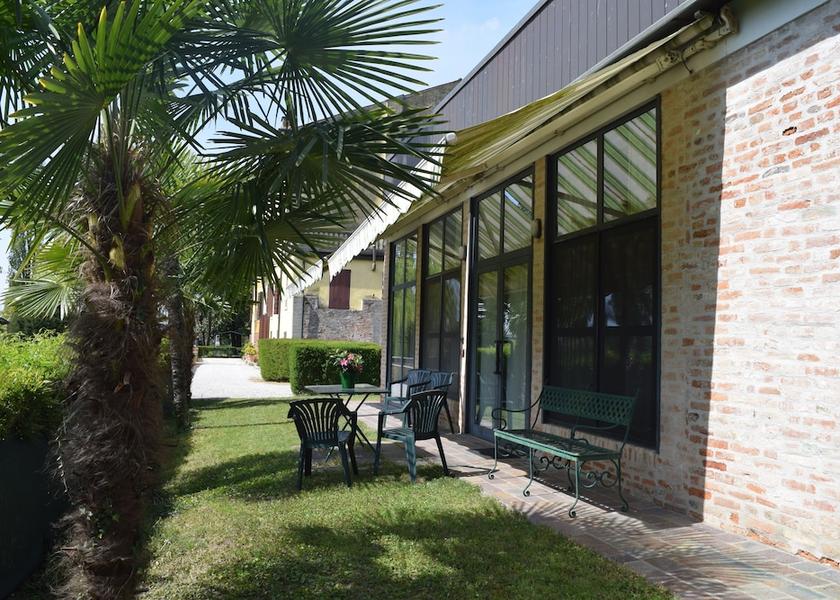 Veneto Vigonza Exterior Detail