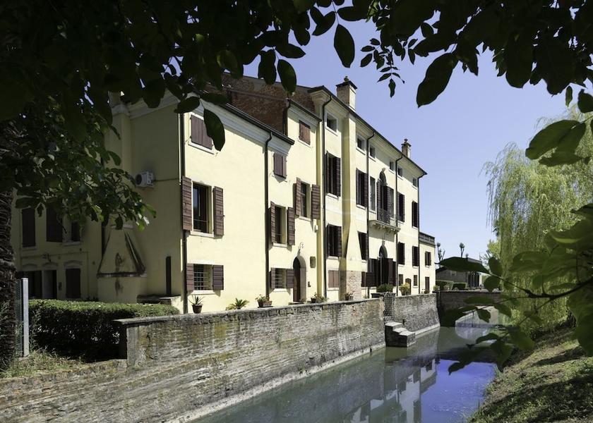 Veneto Vigonza Facade