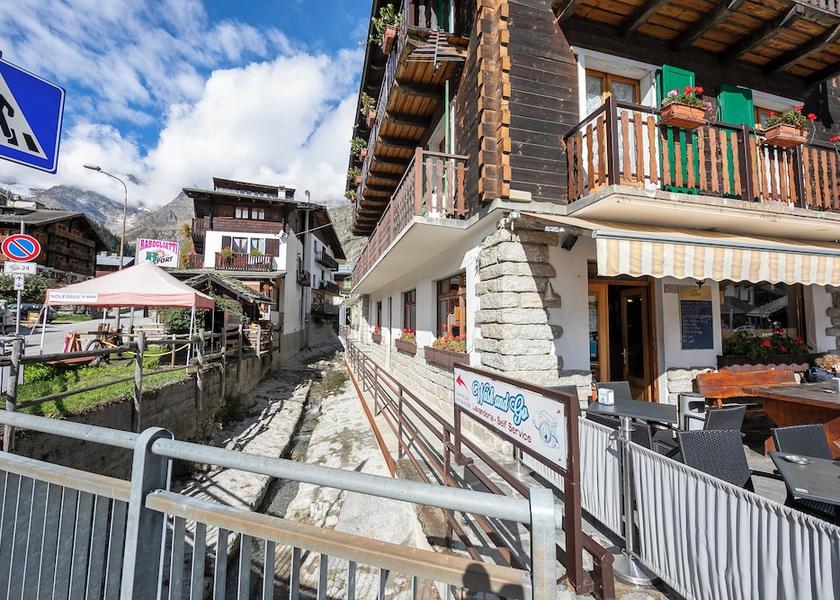 Piedmont Macugnaga Exterior Detail