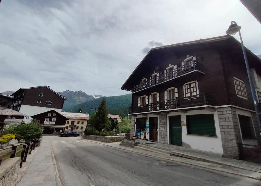 Piedmont Macugnaga Exterior Detail