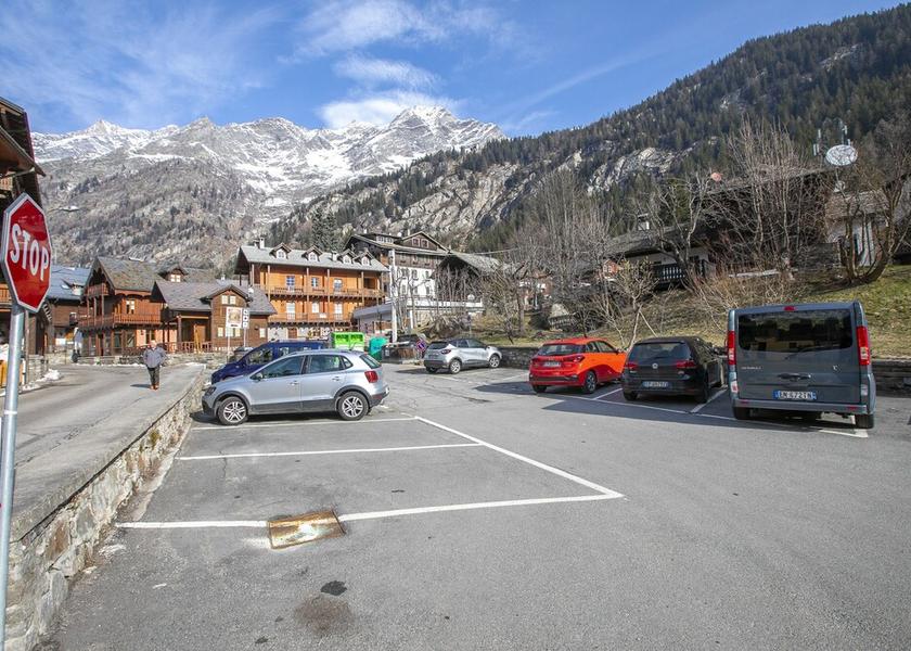 Piedmont Macugnaga Exterior Detail