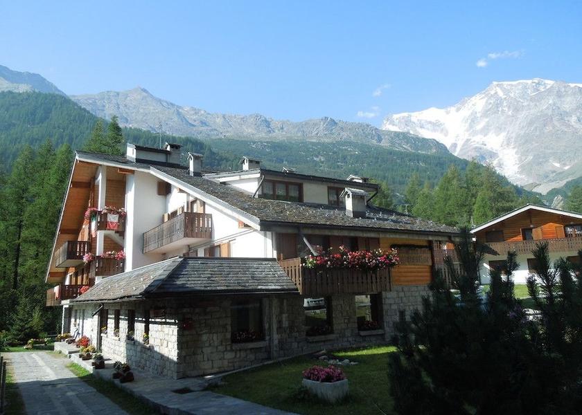 Piedmont Macugnaga Exterior Detail