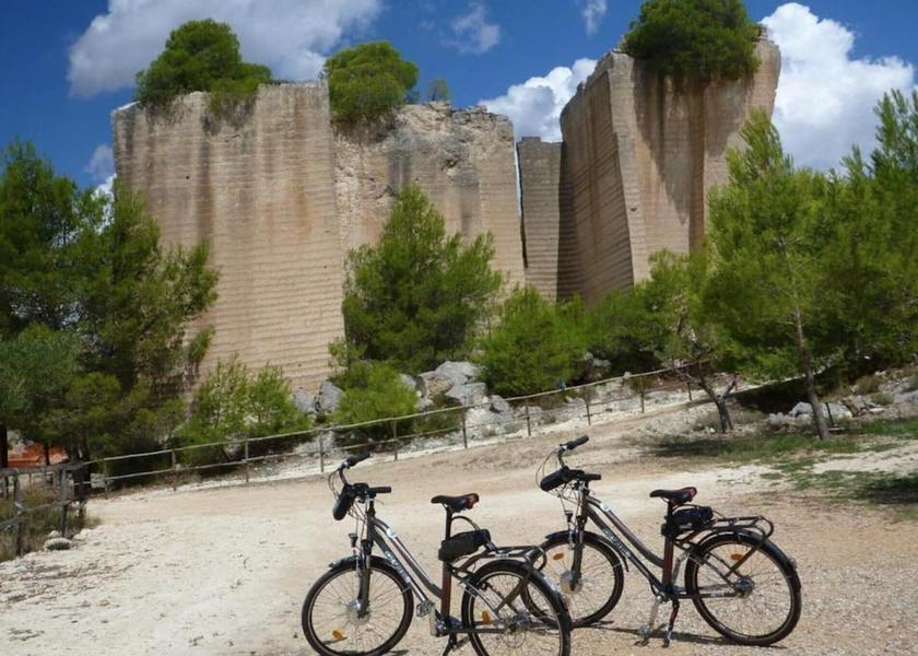 Puglia Villa Castelli Exterior Detail