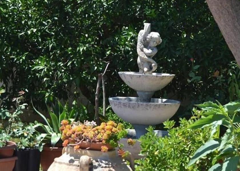 Puglia Muro Leccese Garden
