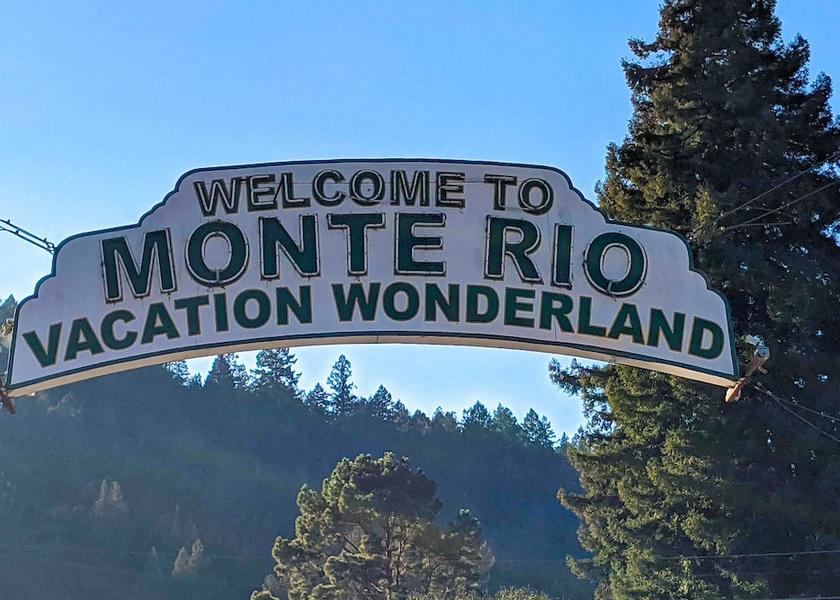 California Monte Rio Interior Entrance
