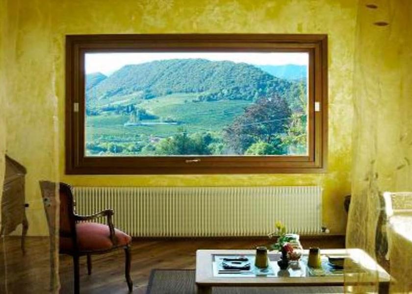 Veneto Refrontolo Interior Entrance